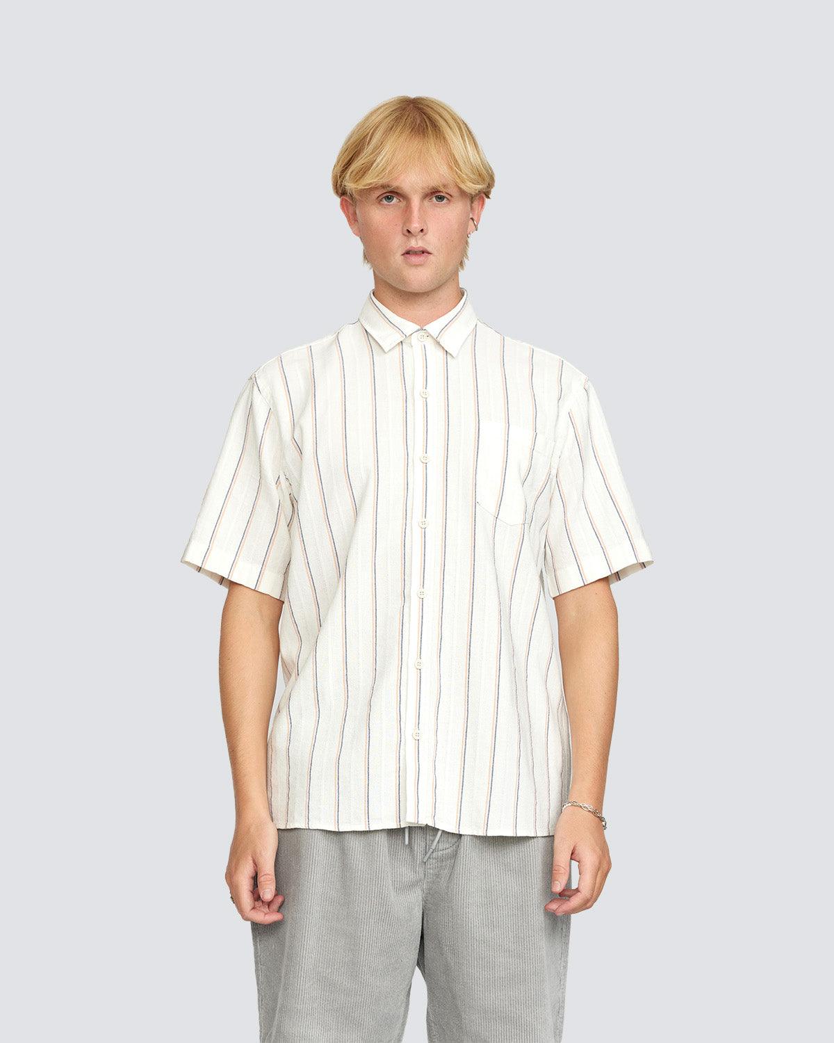 3105 Short Sleeve Shirt - Off White - Revolution - Kul og Koks