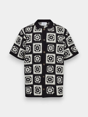 Leon Crocheted SS Shirt - Sort