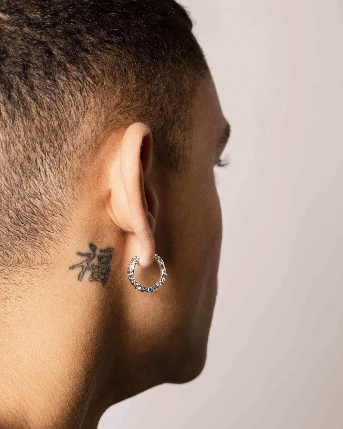 Crunchy Edge Earring - Silver - IX STUDIOS - Kul og Koks