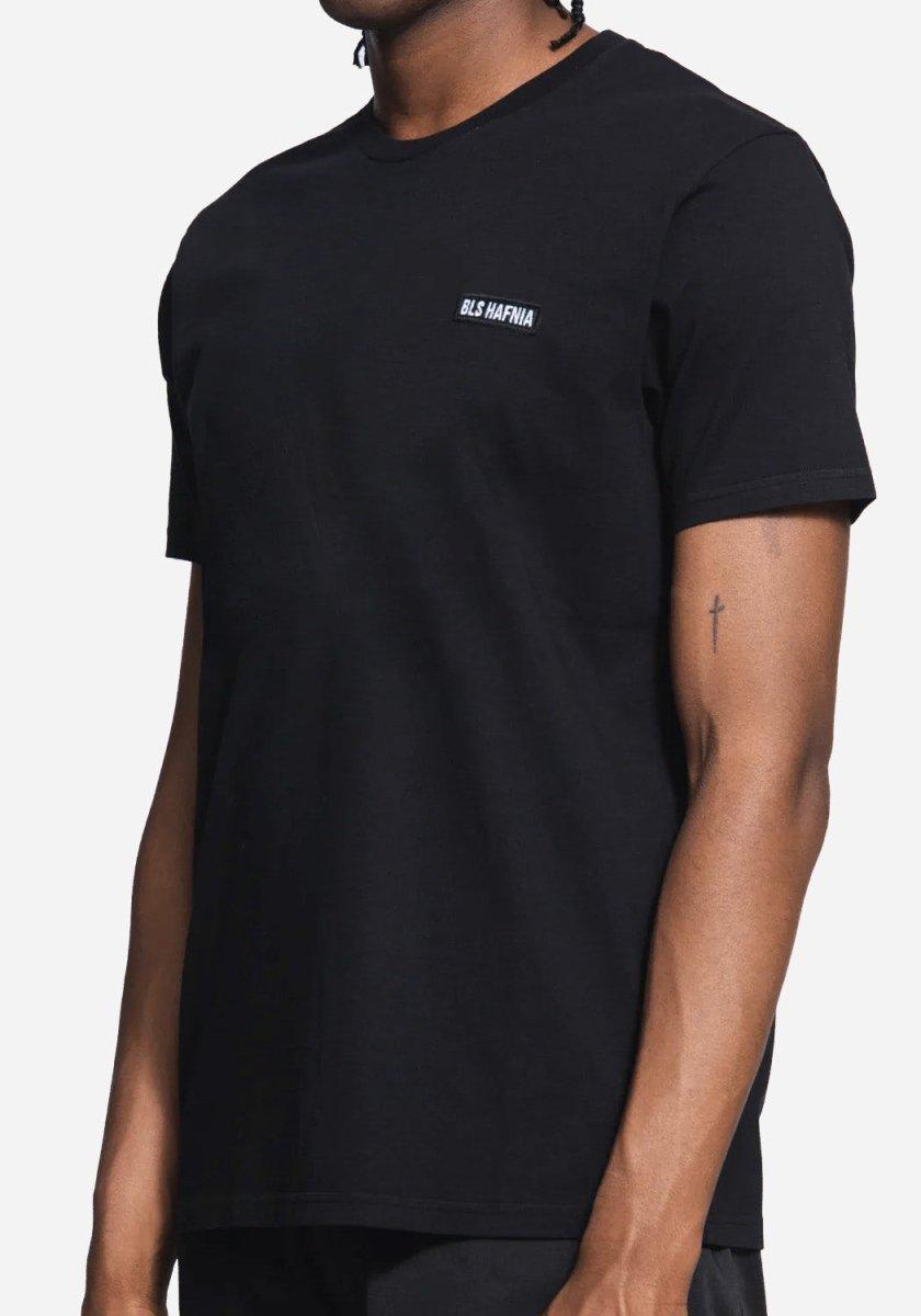 Essential Logo T-Shirt - Black - BLS HAFNIA - Kul og Koks