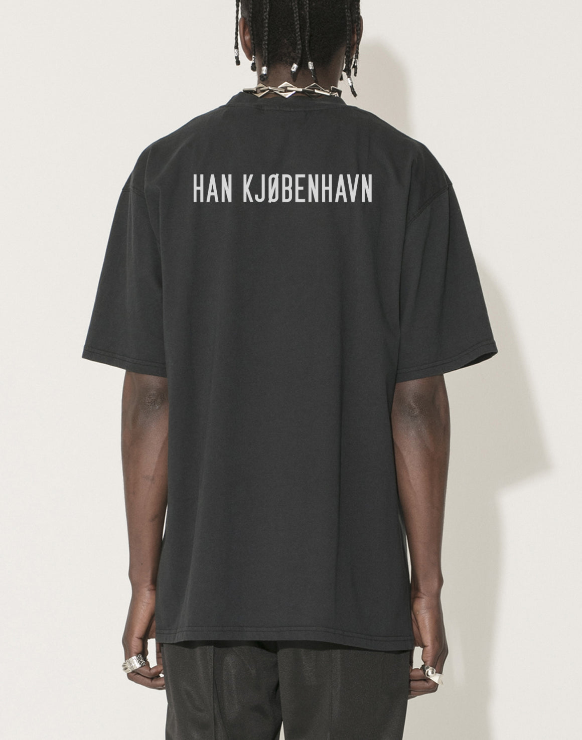 Logo Print Boxy T-shirt SS - Sort - Han kjøbenhavn - Kul og Koks