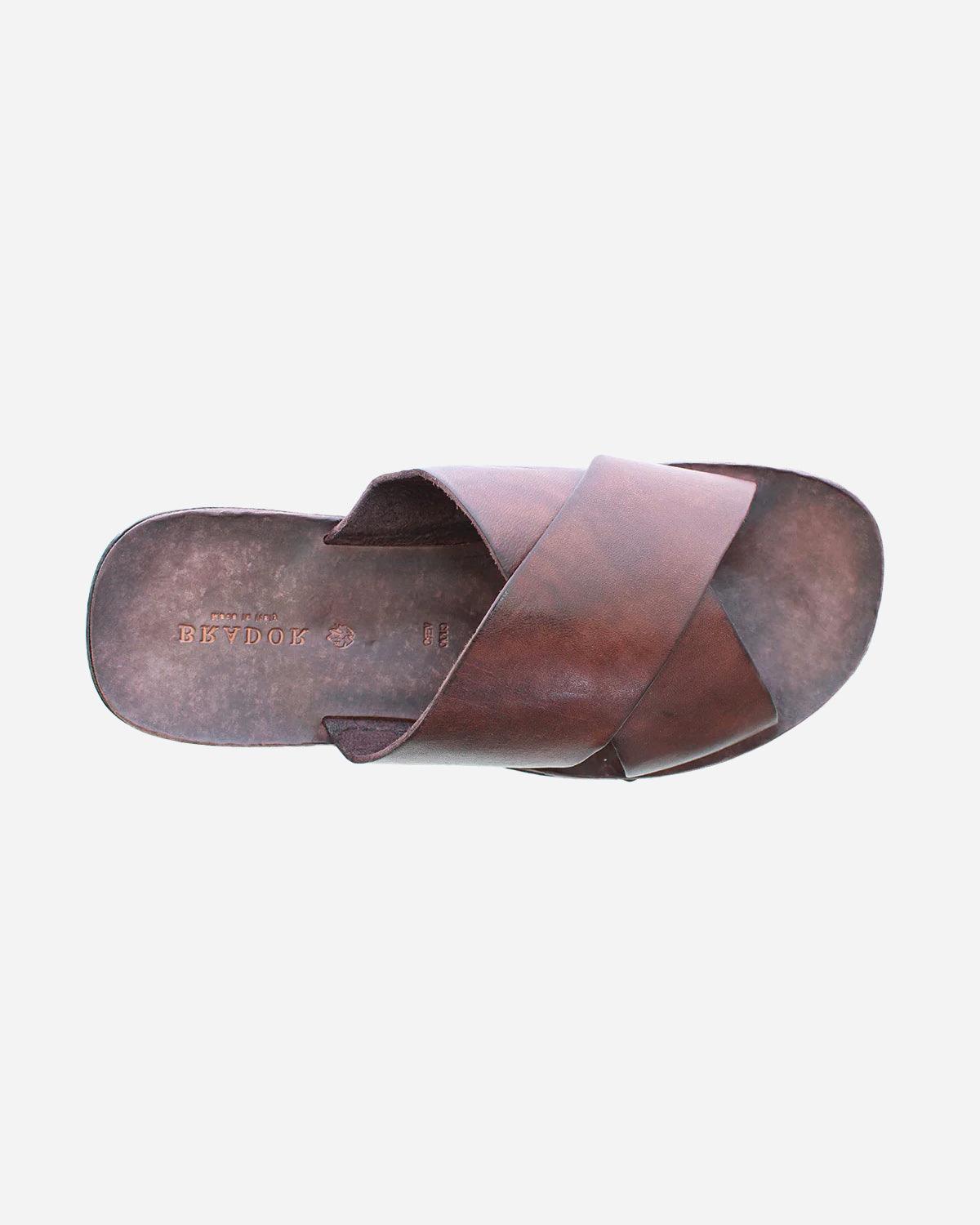 Walk Mahogany Sandal · Brun - BRADOR - Kul og Koks