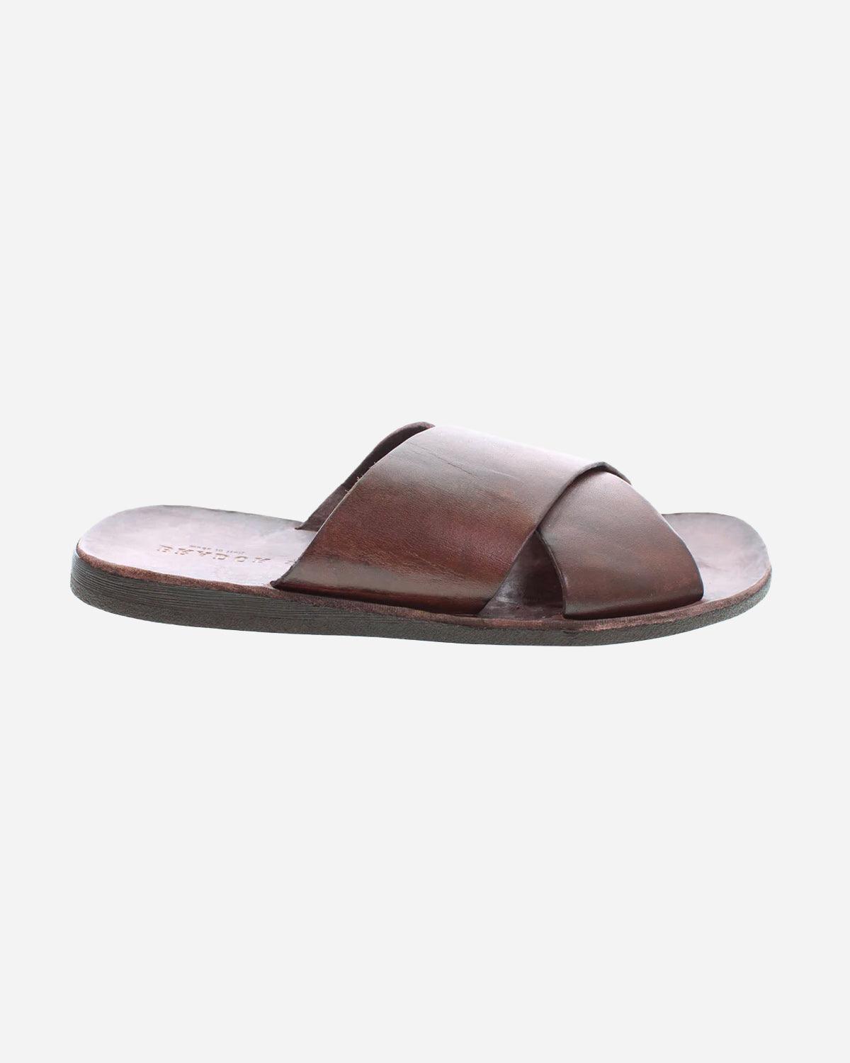 Walk Mahogany Sandal · Brun - BRADOR - Kul og Koks